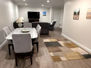 Walk Everywhere! Spacious Main Street Apartment! - Image 5