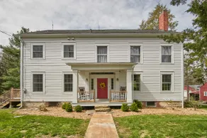 1841 Farmhouse located in the Warwick Valley! - Image 4