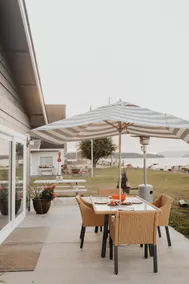 MarSaLa Cozy Beach Front Cabin - Image 5