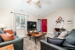 Pet-Friendly 3BR w/ Game Room & King Suite - Image 4