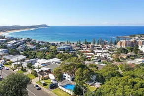 White House Terrigal LOCATION pool spa beach - Image 3