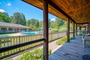Cabin on Penmerryl Farm - (2-Night Minimum Stay) - Image 4
