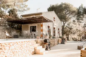 Provence house with pine forest view, large garden and private pool - Image 3