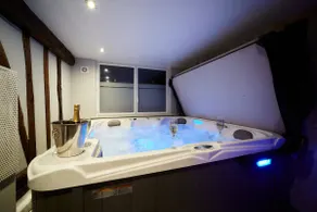 LE COLVERT 4-star furnished holiday home with PRIVATE JACUZZI and PRIVATE SAUNA - Image 2