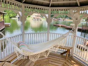 Incredible Lake Harding Waterfront home!!  - Image 2