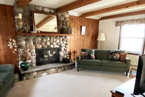 Cozy Country Cottage near Lake Geneva, WI - Image 3
