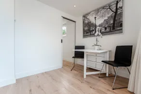 Happy Days Apartment - Luxurious - Free parking on own property - Image 3