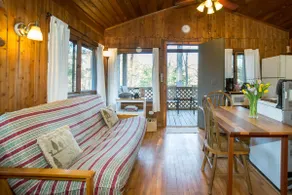 #5 Hazelnut Cottage 1 BR Dog Friendly - Image 4