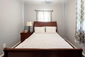 Spacious Newly Renovated 5-Star DC Experience - Image 4