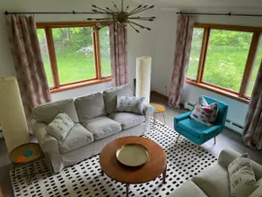 Modern White Mountain Cottage - Image 4