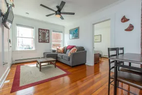 Harbor front apartment - Image 2