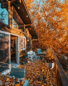 The Green Light Lodge- minutes to beach & skiing! - Image 5