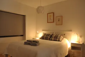 Centrally located, bright, quiet and peaceful studio - Image 2