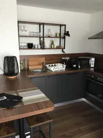 City center apartment with terrace at the foot of the cathedral. - Image 4