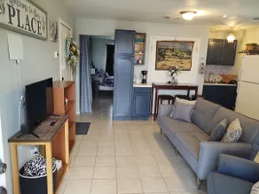 Cozy Barn Apartment on a Horse Ranch - Image 2
