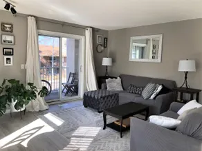 Newly Renovated, Spacious, Inner City 2 Bed Condo - Image 2