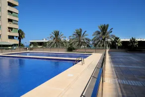 Two-bedroom beachfront apartment - Image 4
