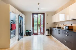 Spacious Georgian Period Family Home in Dublin 6 - Image 4
