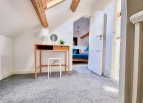 5 star reviews, ideal location, your next holiday! - Image 3