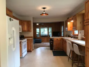 Cozy cottage getaway on Chippewa Lake, Ohio. - Image 3