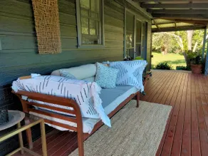 Hillview Cottage Studio, country escape for two - Image 5