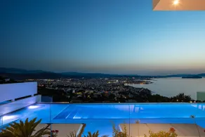 Unbelievable Unobstructed Views, Amazing Location Inside a Forest, Full Privacy! - Image 4