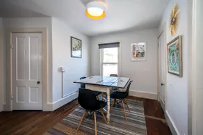 Stowe Village 2 Bedroom, AC, market attached! - Image 4
