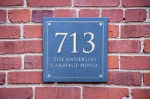 Anderson Carriage House 1885- Downtown, Air-hockey - Image 2