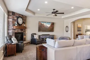 House w/private pool & free access to Sand Hollow - Image 2