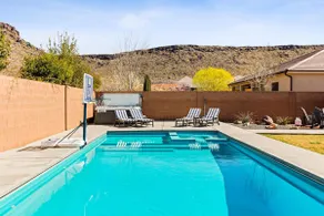House w/private pool & free access to Sand Hollow - Image 4