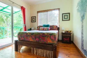#28 Beach Bungalow Quiet, Affordable Gem! - Image 5
