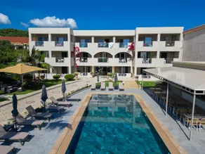 Remezzo Studios Superior Double Studio Pool View - Image 3