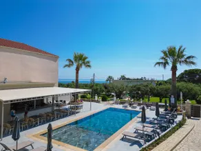 Remezzo Studios Superior Double Studio Pool View - Image 2