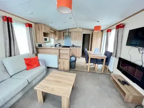 Cotswold Lodge - Pet Friendly - Image 2