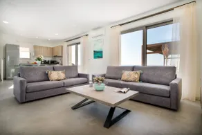 Beachfront Villa w/Private Pool, BBQ and Ping Pong - Image 4