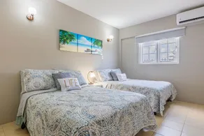 Remodeled 6BR - PrivatePool, GameRoom, Close2Beach - Image 4