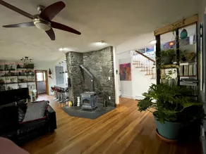 3 Bedroom Creative Home For Your Enjoyment - Image 3