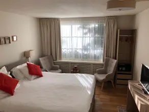 60 m2 luxury apartment with double jacuzzi and private Finnish sauna, in villa - Image 2