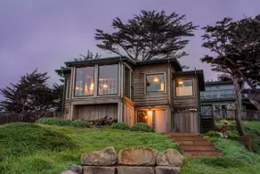 Sea Wolf Bungalow - Image 2