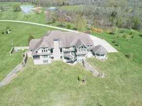 Jett Manor - Hermann, MO 13 Acre Private Estate - Image 2