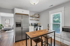 Peaceful + Private Home | Full Kitchen | Sleeps 4 - Image 5