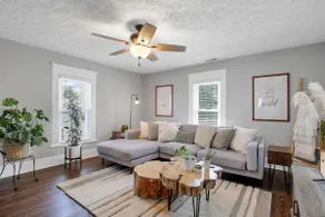 Peaceful + Private Home | Full Kitchen | Sleeps 4 - Image 2