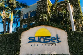 Sunset Residence Modern 2BD apt with Balcony! - Image 2