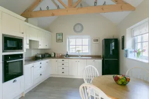 Romantic 1 bedroom Rural Retreat with spectacular views across Northumberland - Image 2