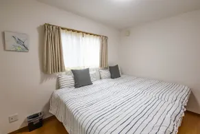 4LDK whole house rental! 2 minutes walk to the nearest station, free parking available! Good access to USJ, Umeda, Namba, Shinsaibashi, and Tennoji! - Image 3