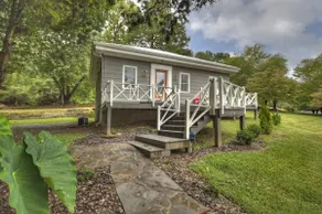 Memory Maker, Top of GA Cottage - Image 2