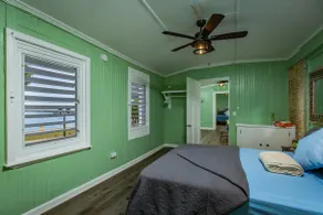 Victoria House 2 BR Oceanfront Suite ”Starfish” - Image 5