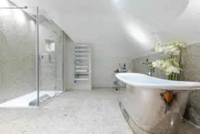 Luxury, contemporary vineyard property - 2 adults - Image 4