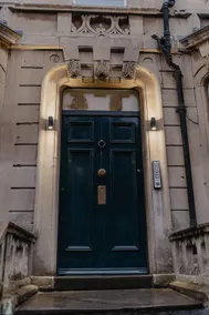 Elegant Victorian Flat in Redland with EV Parking - Image 3