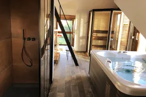 Private spa on a farm – High-end – Atypical - Image 2